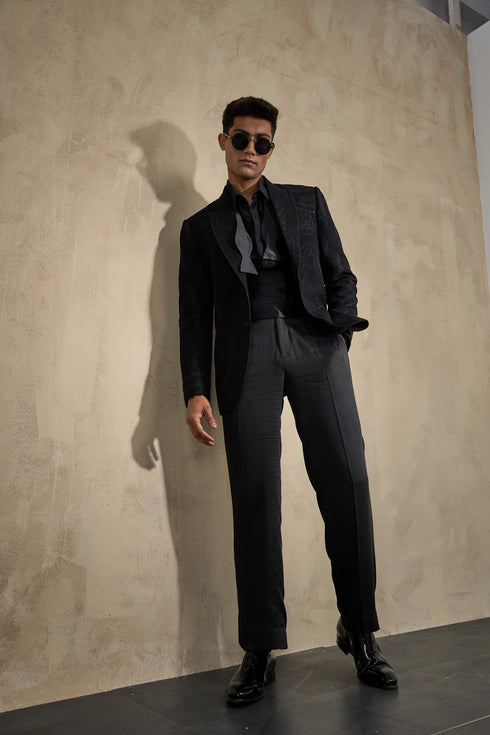 Dori Half Moon Blazer Set with Kamarband & Bow-tie